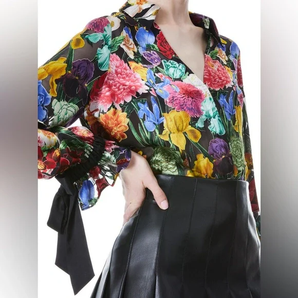 NWT Alice + Olivia Randa Silk Tied Blouson-Sleeve Button-Front Blouse - Picture 2 of 6